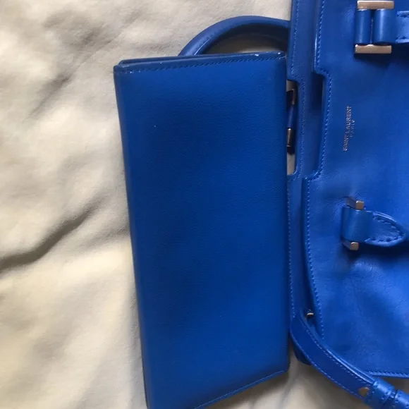 COPY - Ysl Cabas with free ysl wallet there’s two small stains inside ask first. - Picture 8 of 11